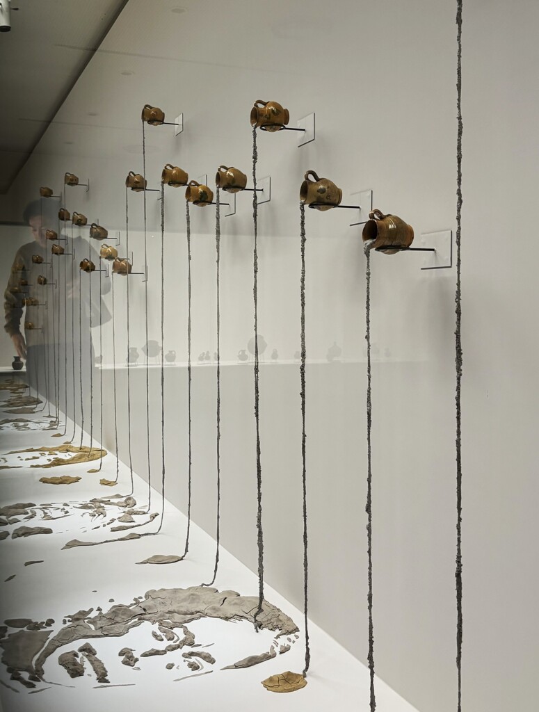 水をくんだらコンクリだった