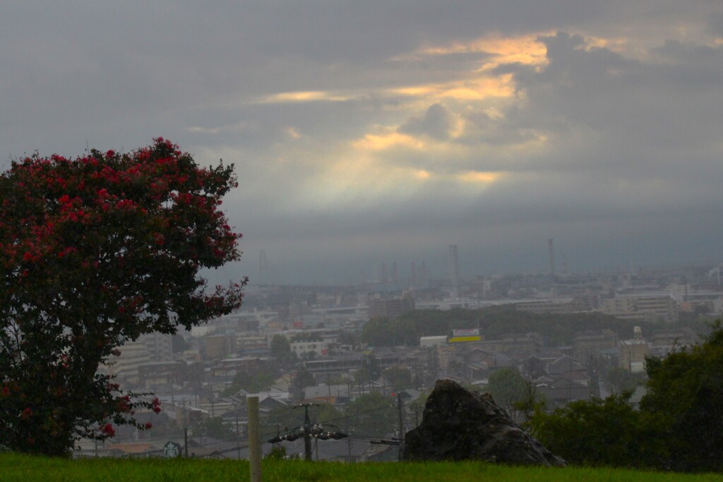 夕刻の雲の切れ目