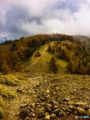 雲を取る山