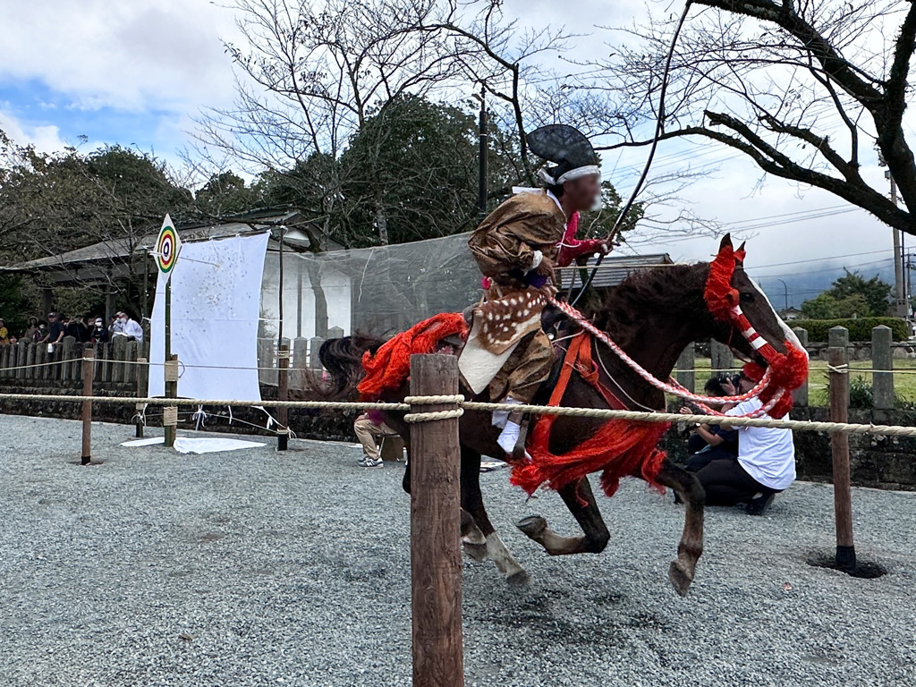 阿蘇神社の流鏑馬 (4)