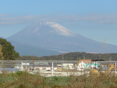 P1120800　11月25日 今朝の富士山