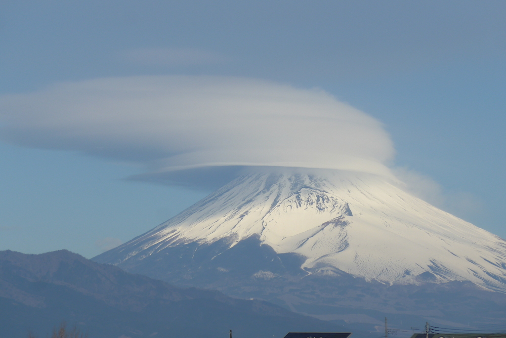 P1320142　2月23日 笠雲と富士山