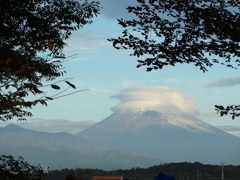 P1120138　10月24日 朝の富士山