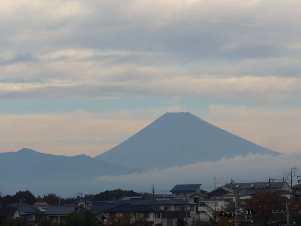 １１月４日　朝の富士山