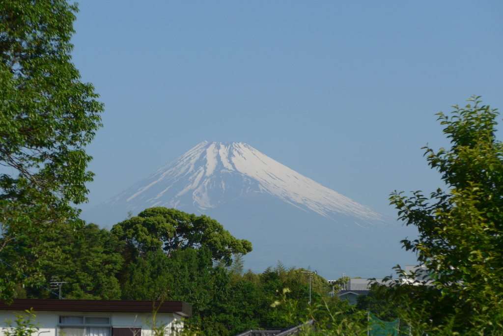 P1220595　5月14日 今朝の富士山