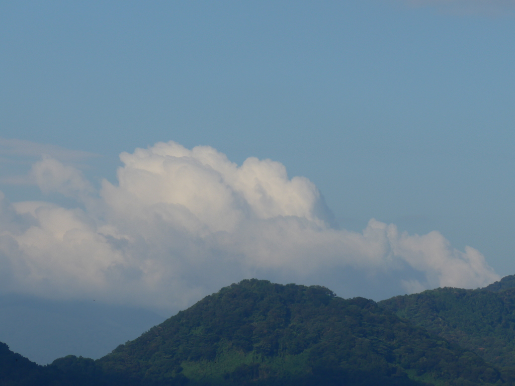 P1110029　8月10日 朝の空