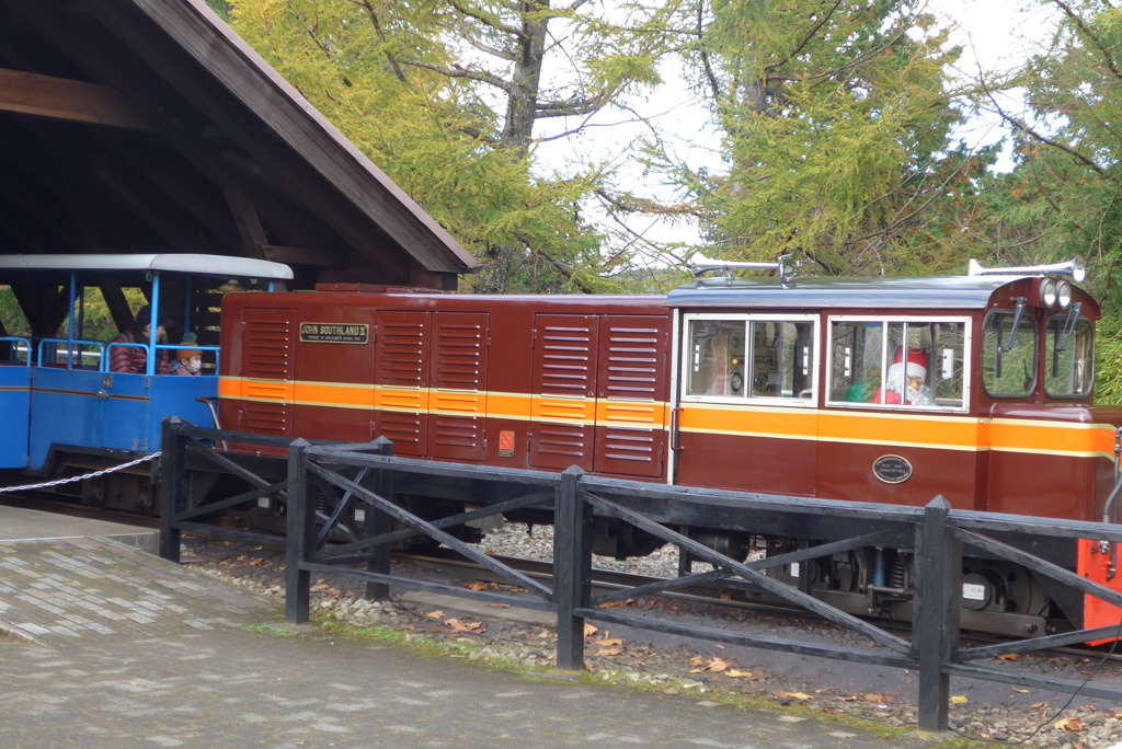 P1190196　修善寺虹の郷にて　～電車～♪