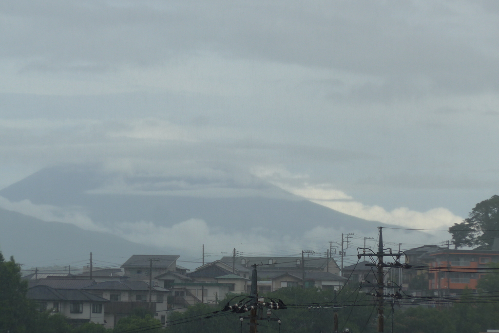 P1380858　6月25日 雨の富士山