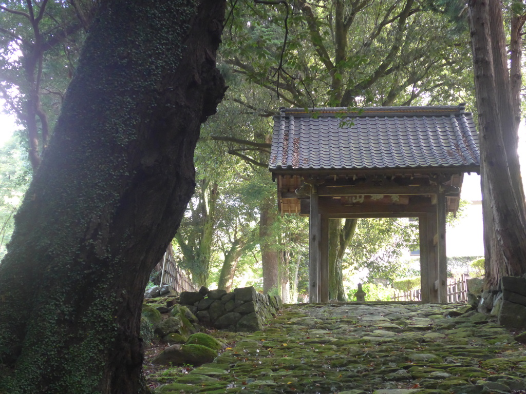 高源寺四脚門