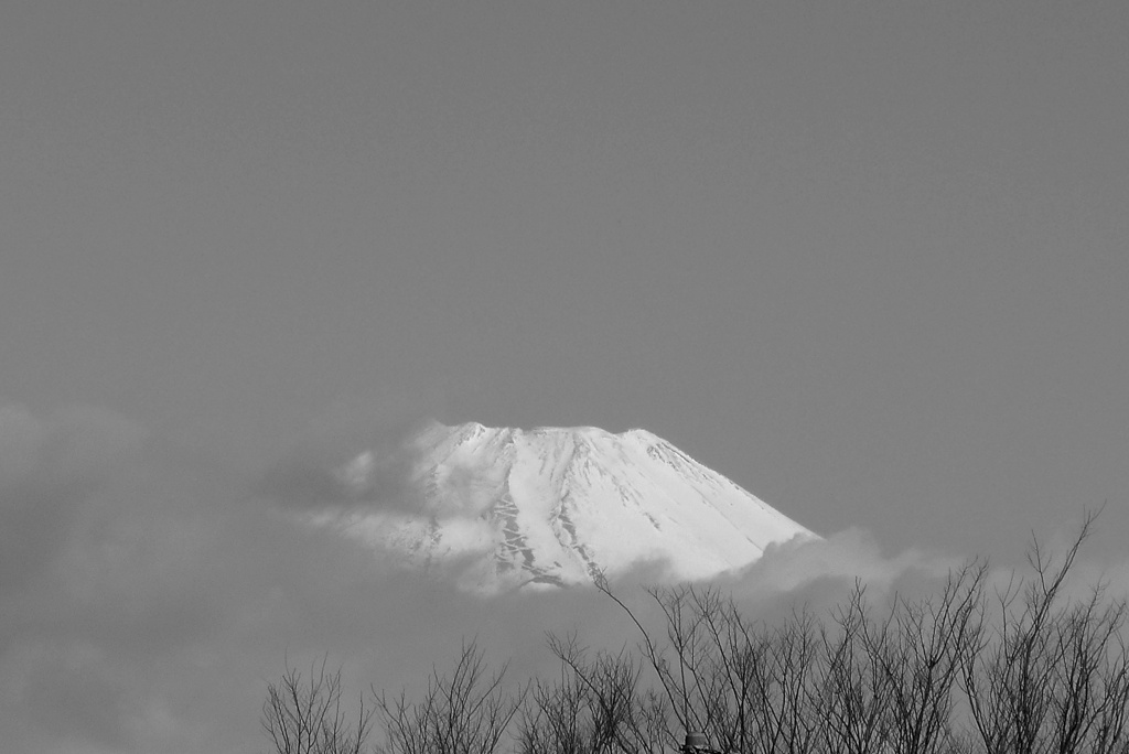 P1200784　3月11日 今朝の富士山