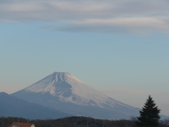 P1070402　２月28日 今朝の富士山
