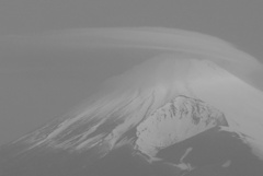 P1210412　4月4日 今朝の富士山と笠雲