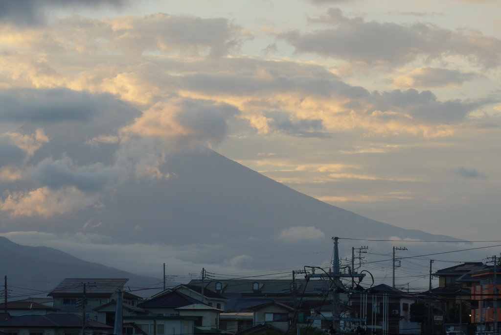  P1300947　7月30日 夕べの富士山