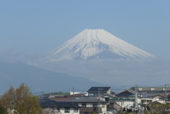 P1320582　4月8日 今日の富士山