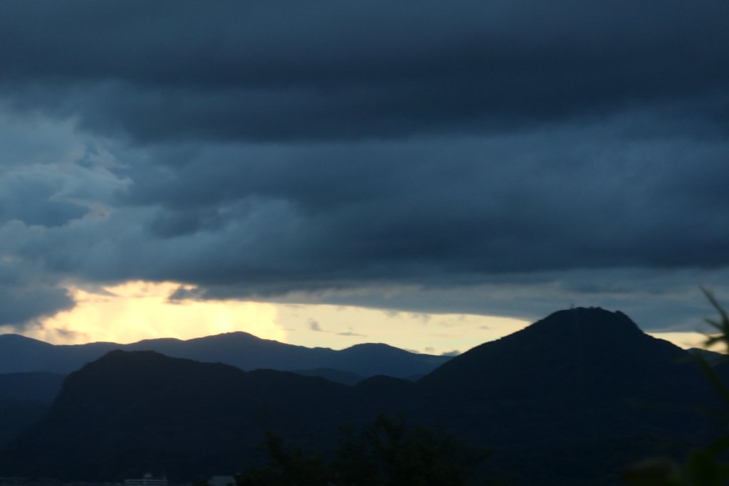 P1046812　ある日の夕空