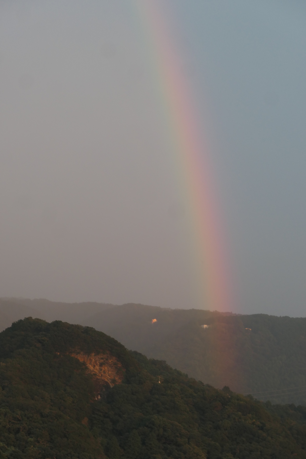 P1069215　虹の夕景
