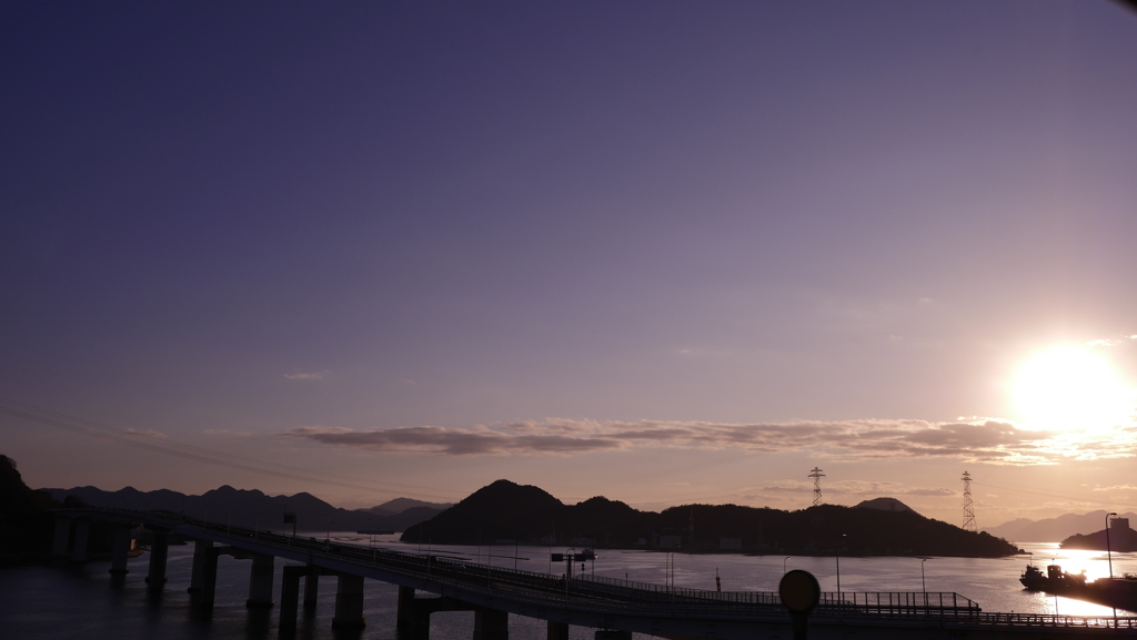 夕暮れの海