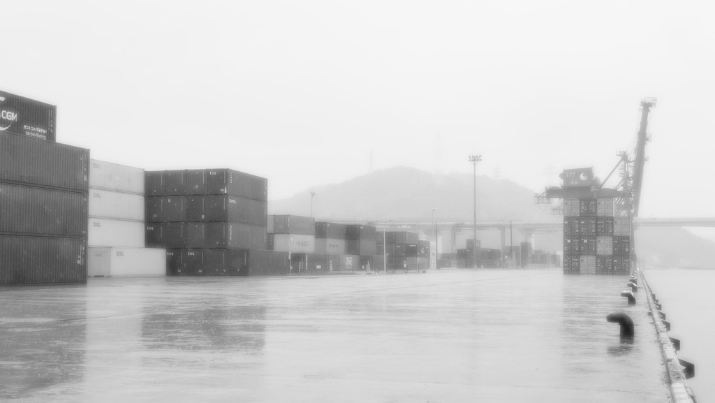 静かな暮らしの中で