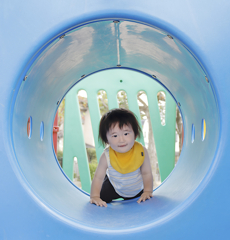 トンネルくぐって