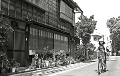昭和の残像117 諏訪台通り走る 西日暮里 荒川区 2008年4月