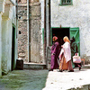 「ｼﾞｪﾗﾊﾞを着た女性たち」　Morocco1973　(8)