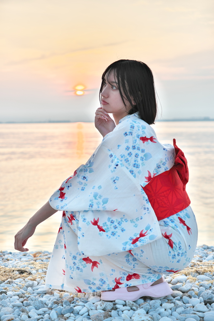 盛夏の海辺にて(２)