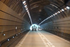 ただの トンネル