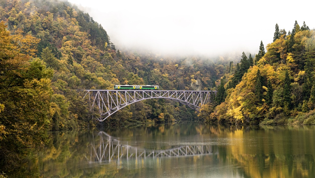 霧迫る第一橋梁
