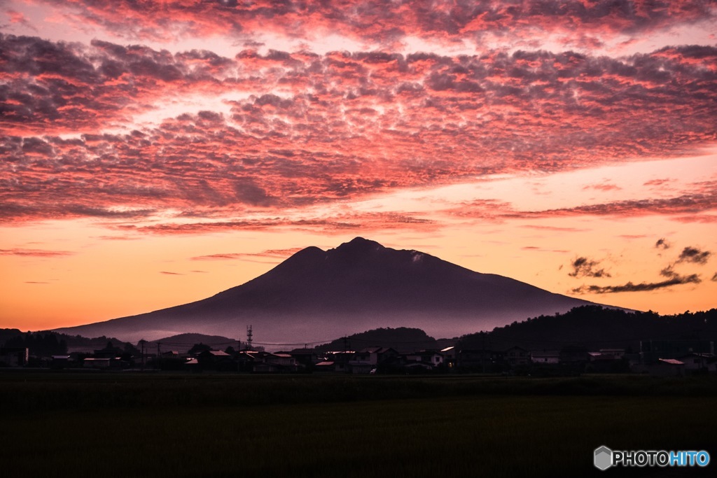 Mt.Iwaki with sunset