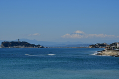 江ノ島と富士山
