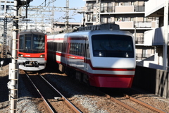 並んで