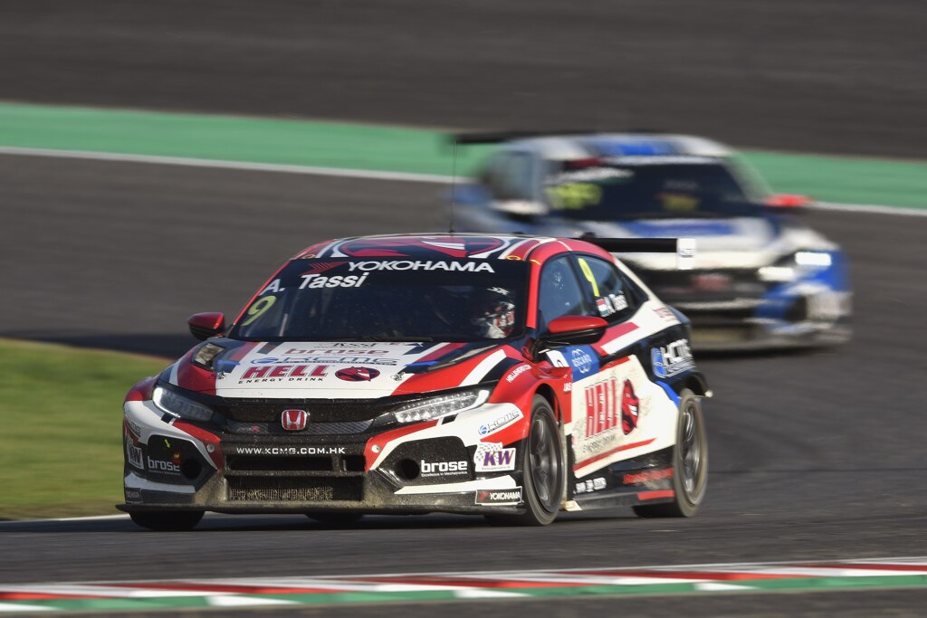 Honda Civic TCR #9