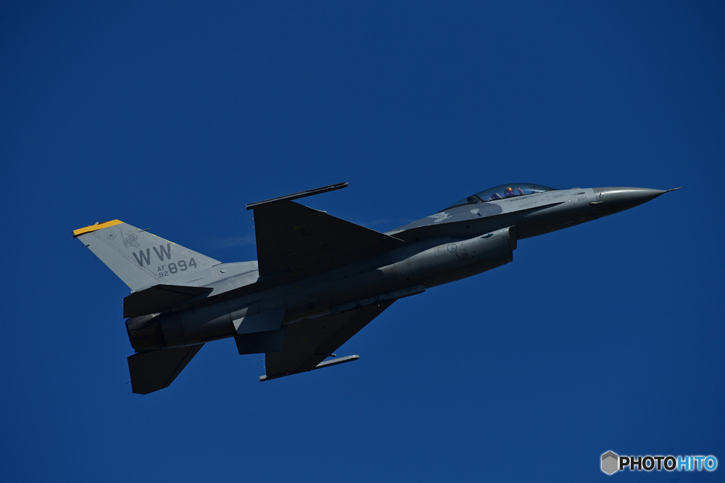 F-16