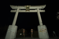 そびえ立つ