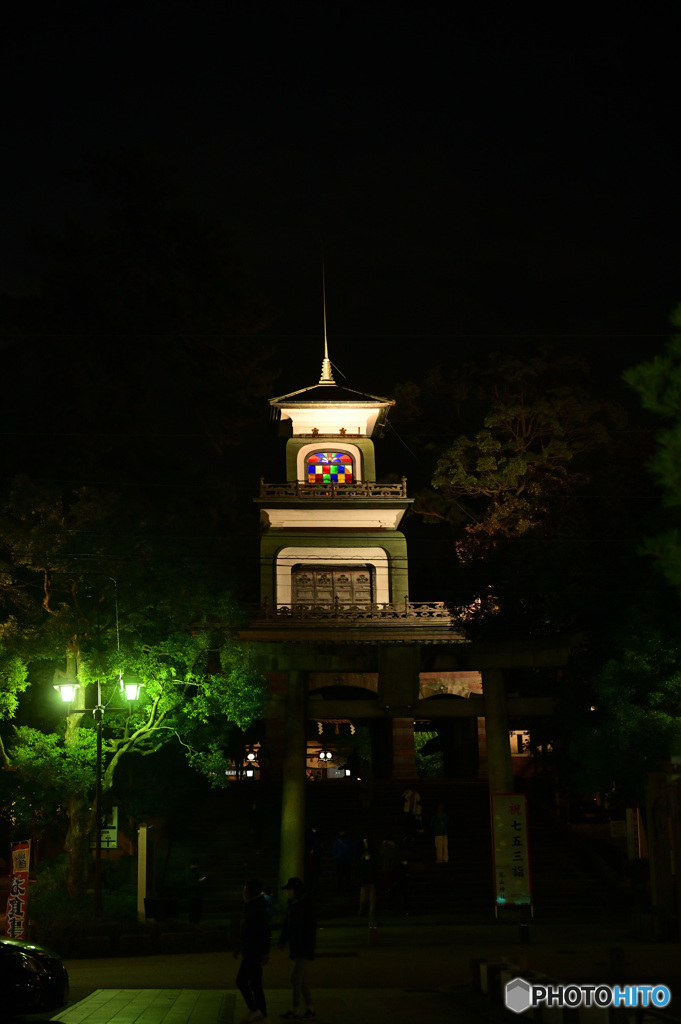 尾山神社の山門