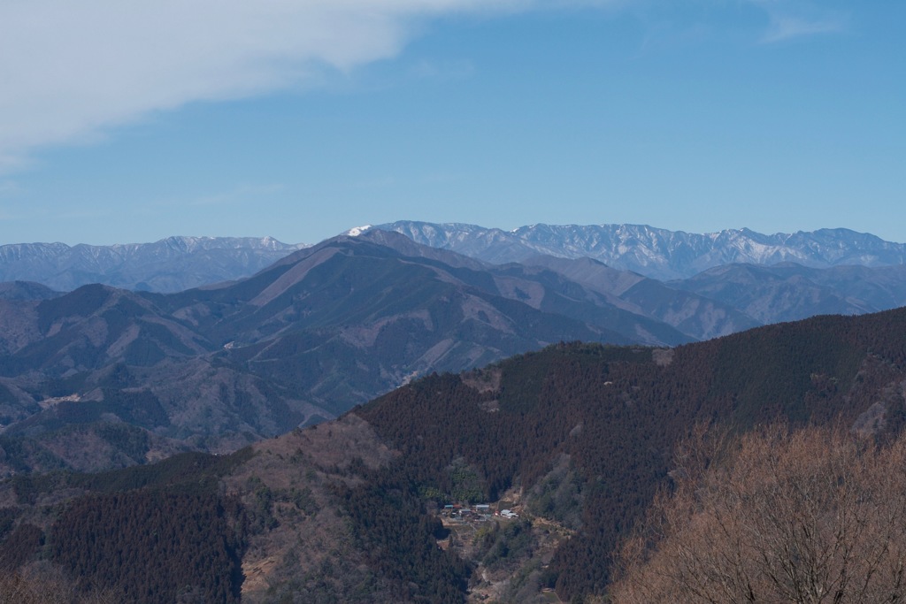 陣馬山より