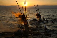 滑川のネブタ流し（クライマックス）