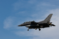 米軍との合同訓練の日(F-16着陸)２