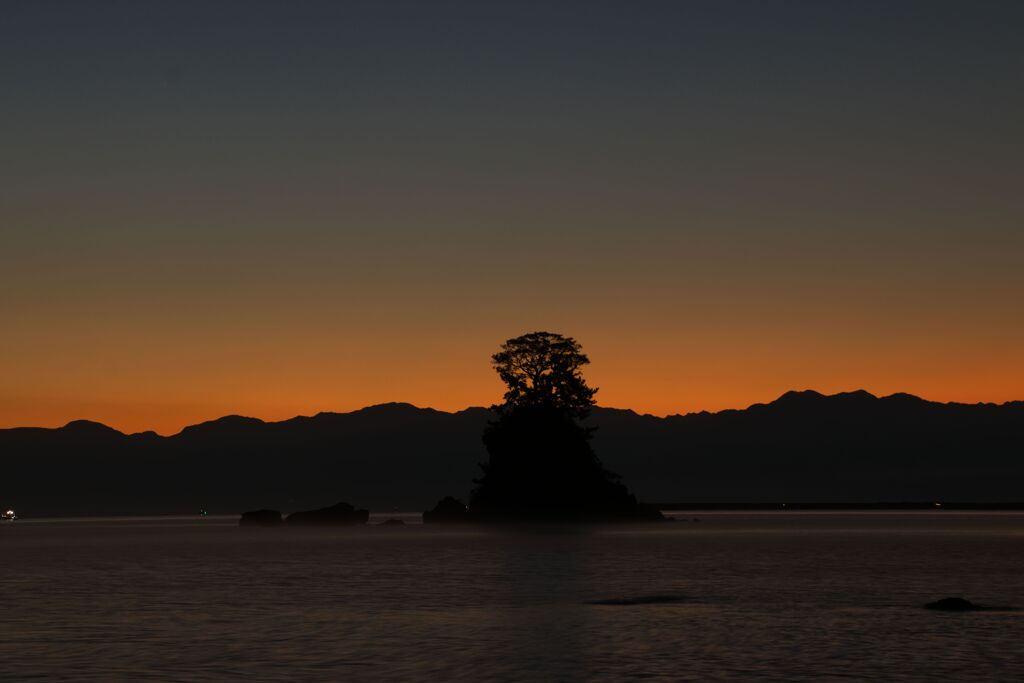 快晴の夜明け前