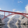 赤い橋(冬の庄川挟)