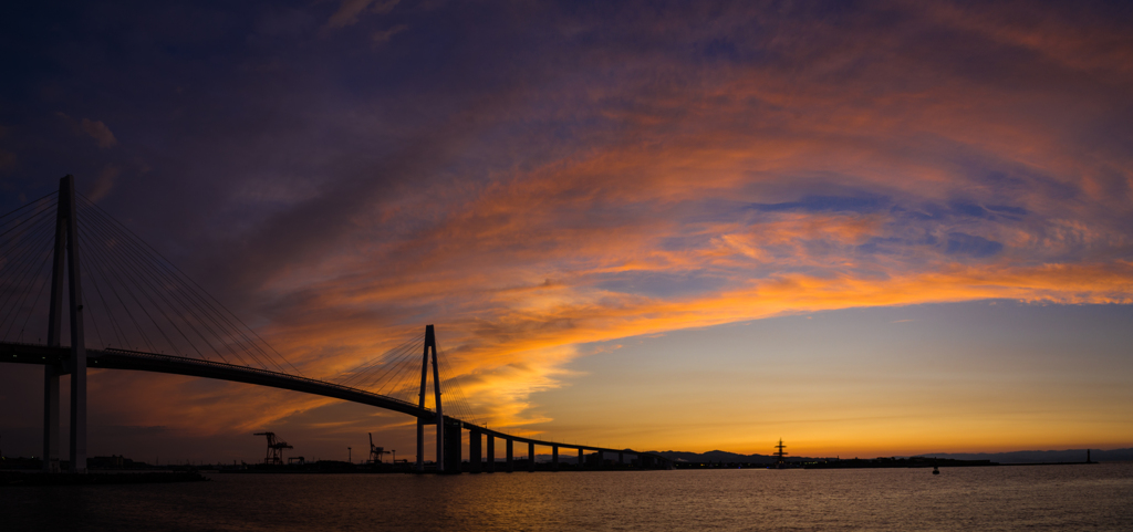 今日の暑さを忘れる夕焼け