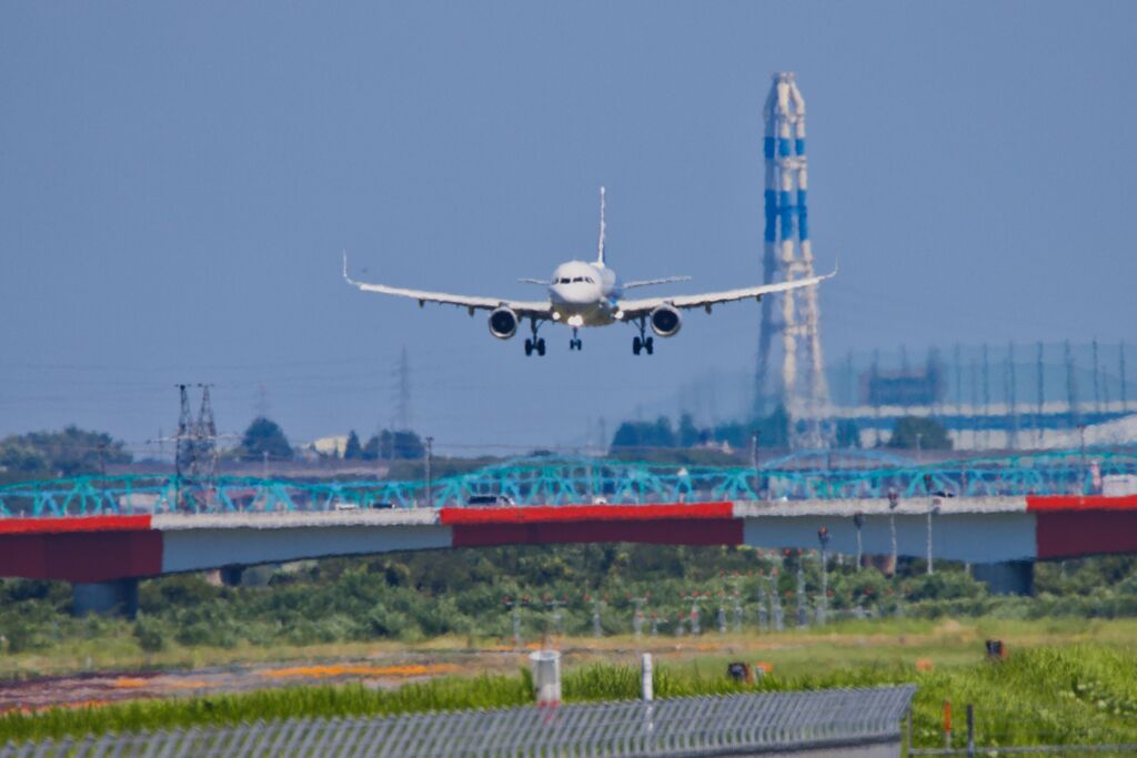富山キトキト空港着陸