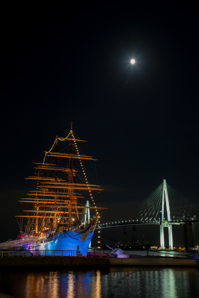 海王丸パーク、名月添え