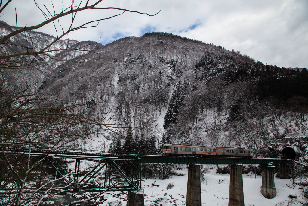 冬の高山線