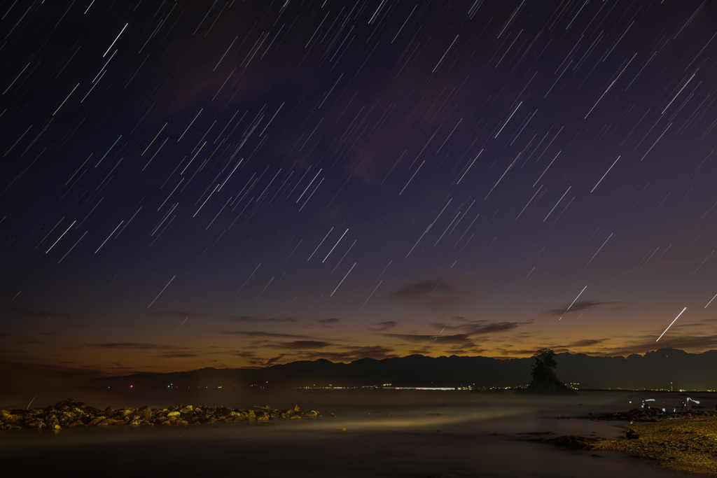 雨晴の星空と夜明け