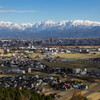 快晴の富山平野に走る