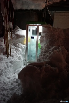 雪国の電話ボックス