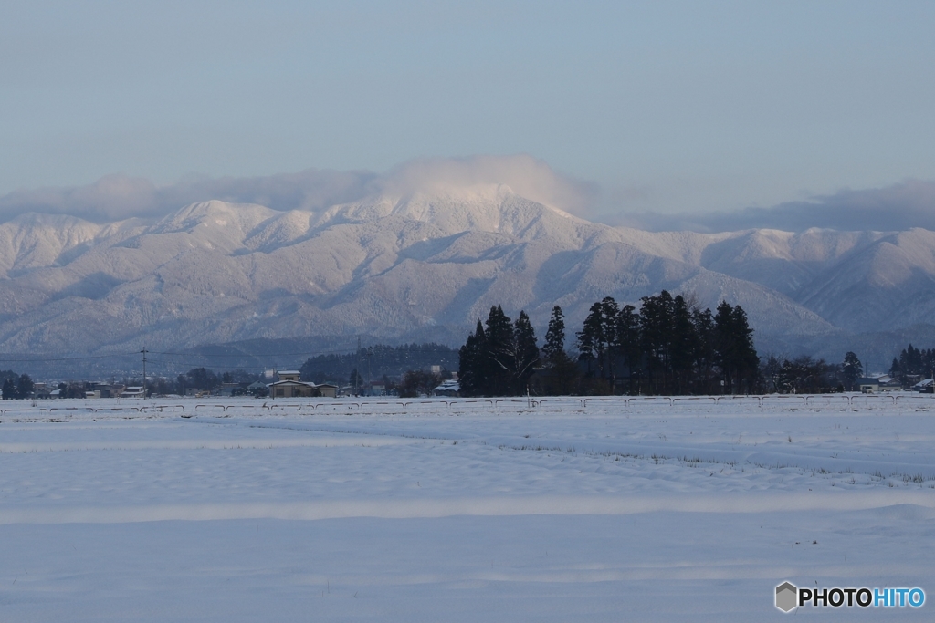 冠雪の奥羽山脈