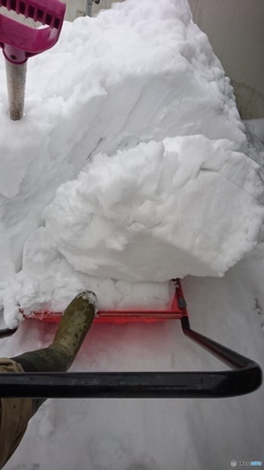 雪国の生活、屋根の雪おろし