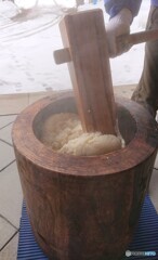 餅つき中